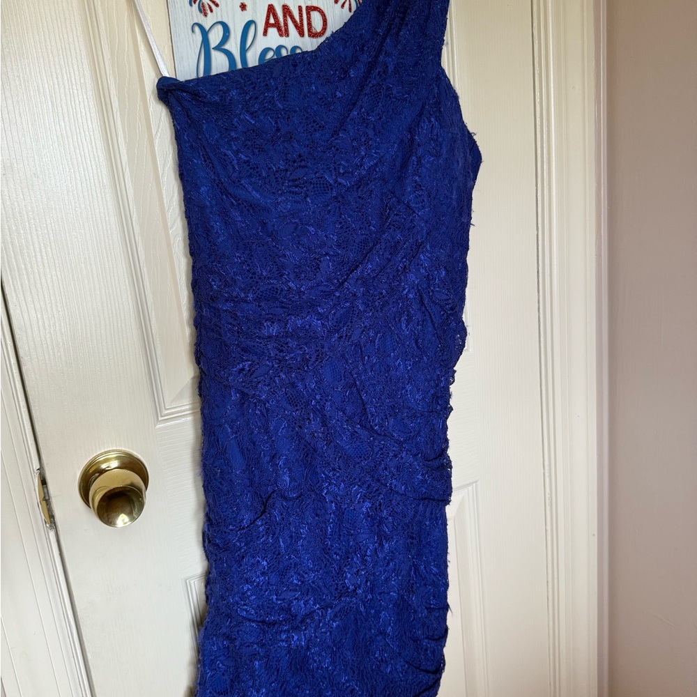Elegant Blue One-Shoulder Dress.